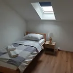 Apartment Karabegovic *