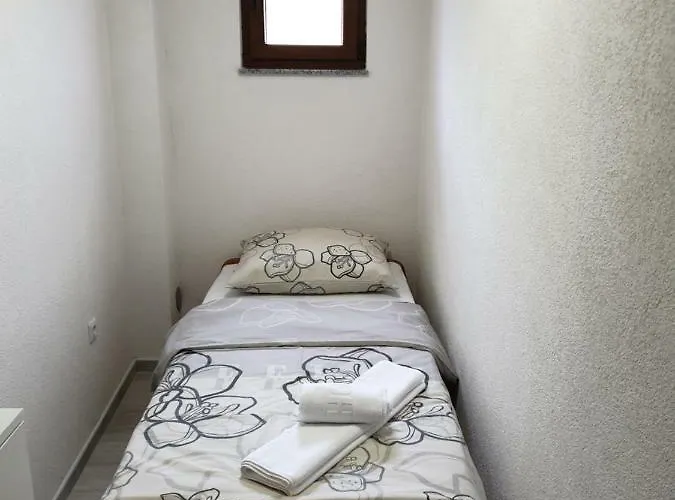 Apartamento Karabegovic